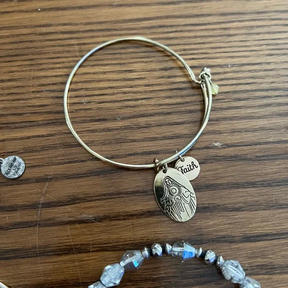 Lot of 6 bangle bracelets - Picture 7 of 7